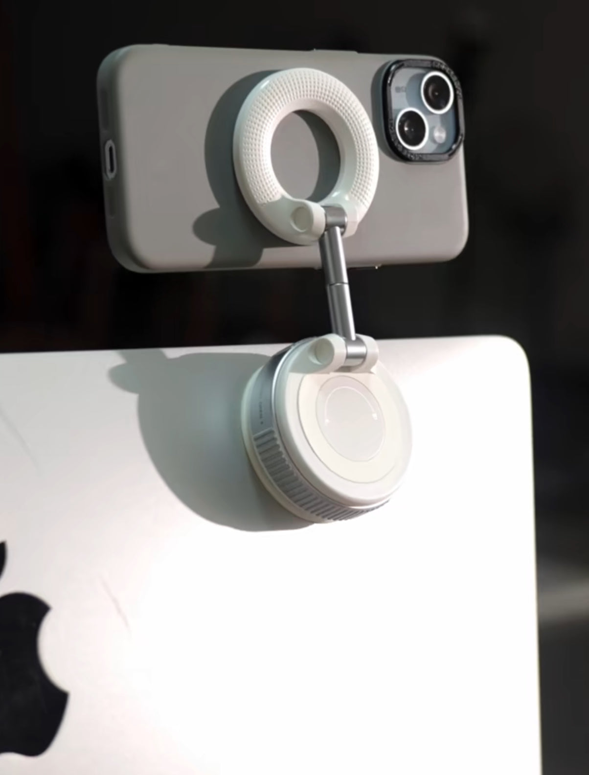 Lazur Magnetix – Foldable Car Phone Holder