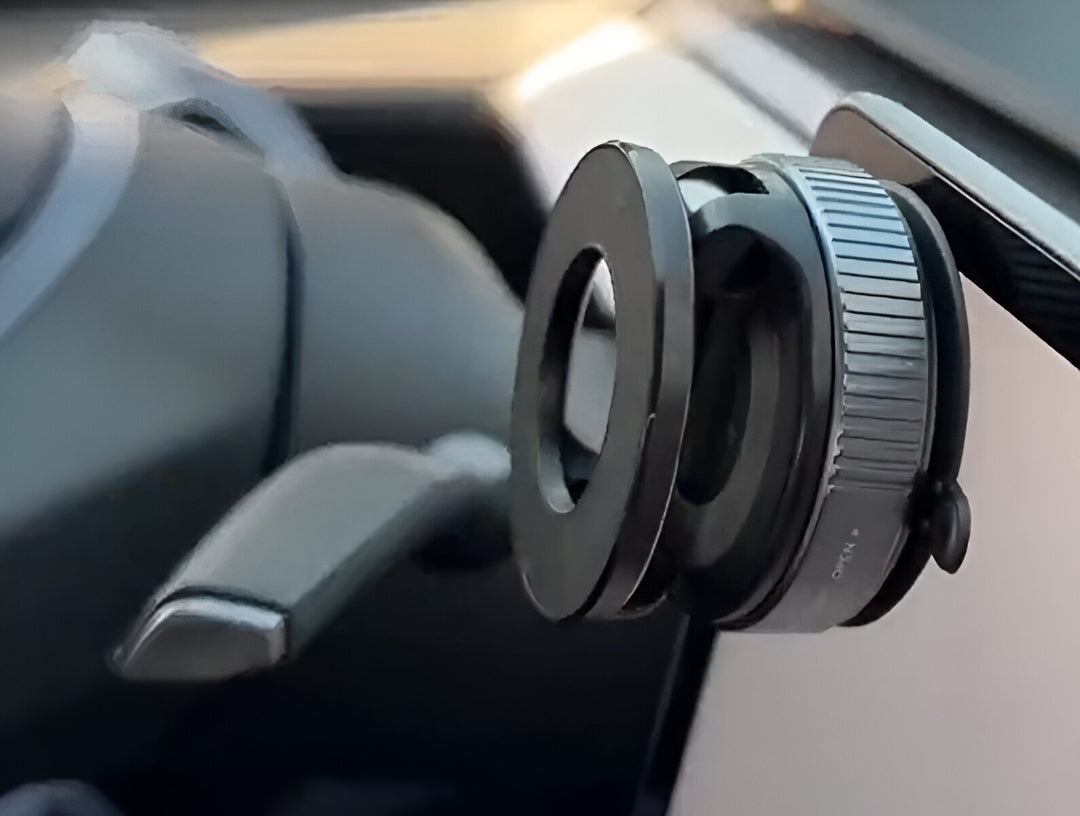 Lazur Magnetix – Foldable Car Phone Holder